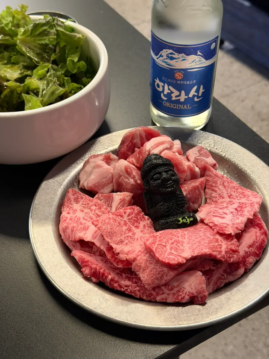 Raw hanwoo specialty cut with clear marbling