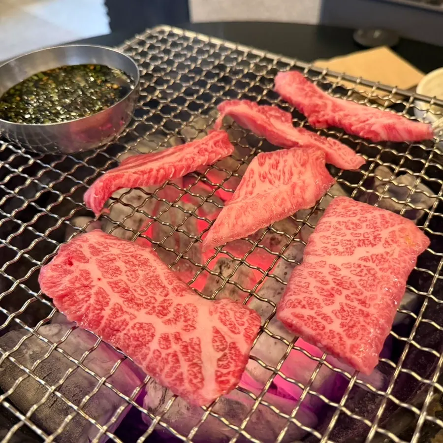 Hanwoo galbisal placed on the charcoal grill