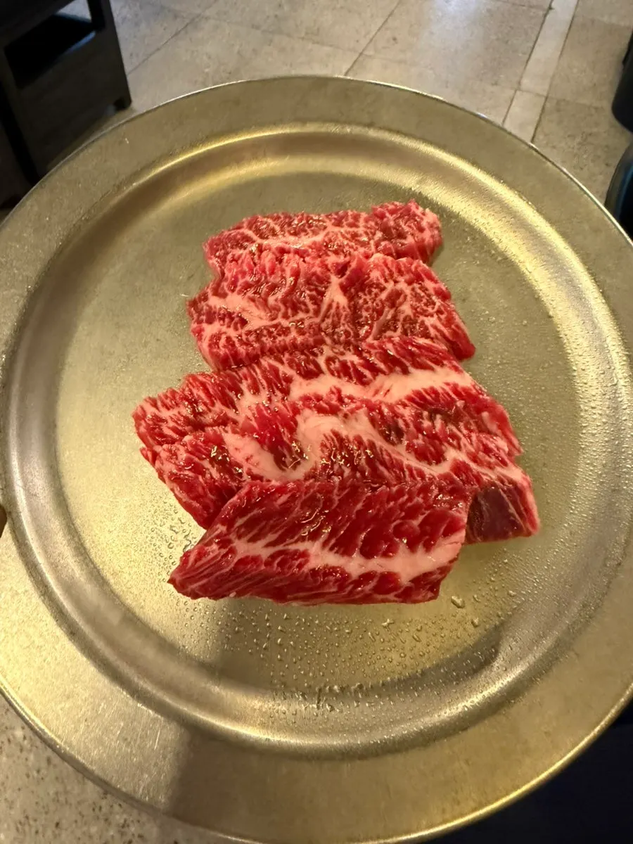 Plate of the added hanwoo special cuts