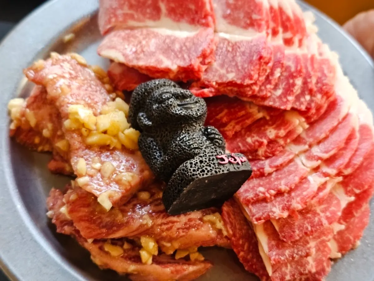 Beef-packed default miyeokguk at Dolgyeok Hanwoo