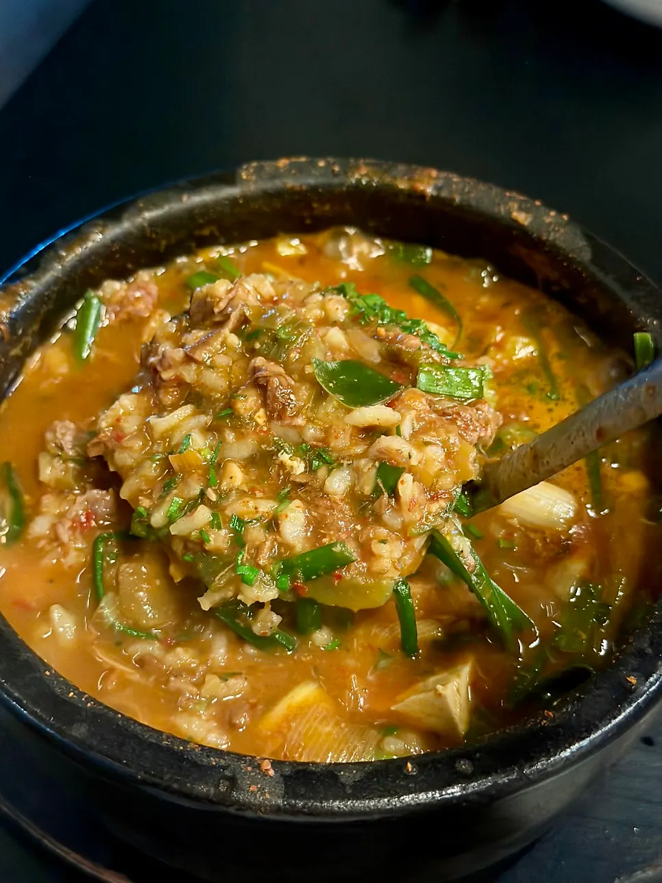 뜨끈하게 나온 돌격한우된장술밥