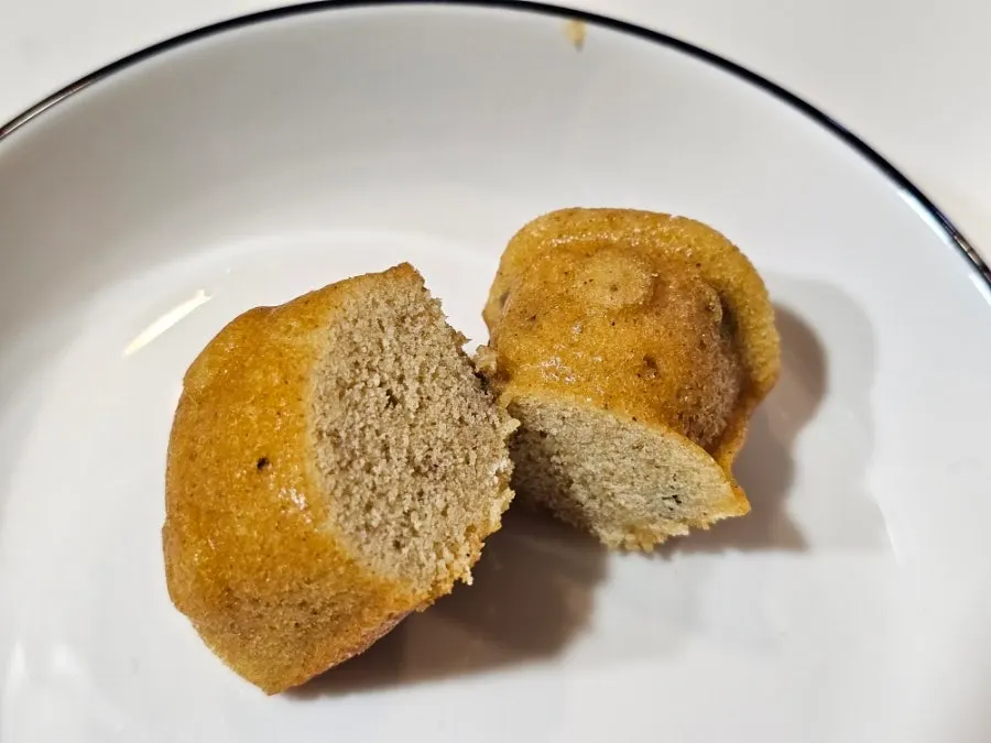 Unwrapped fig Harubangne madeleine