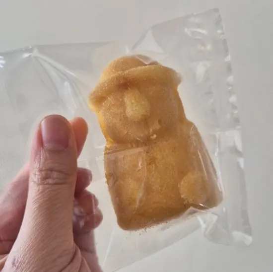 Individually wrapped Harubangne madeleines
