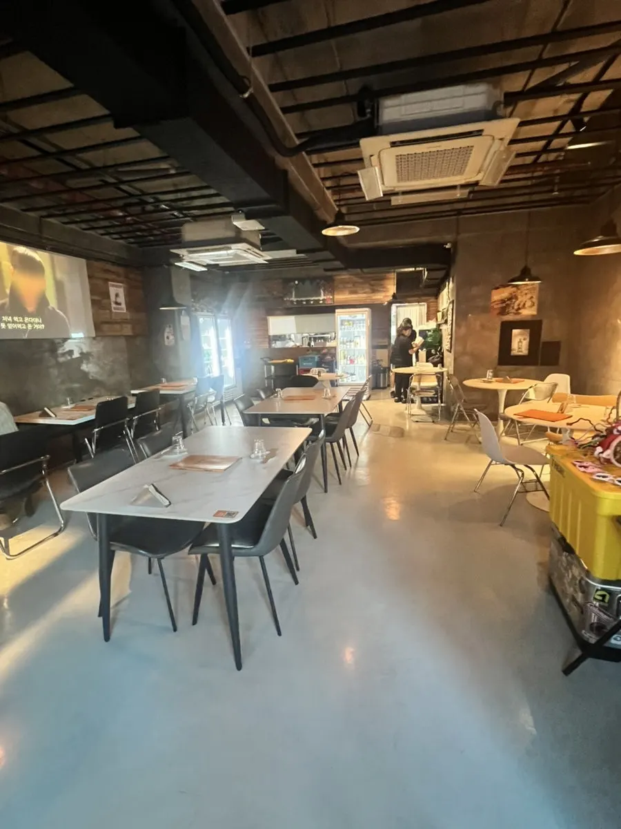 Interior of Jumo with four-person tables