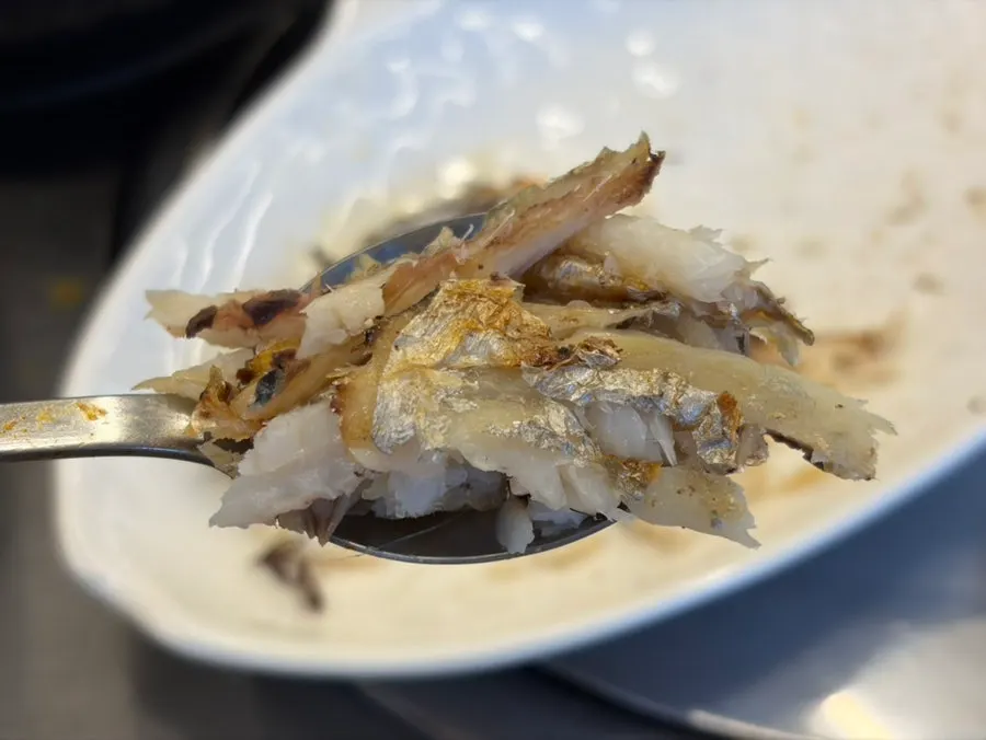 Cutlassfish flesh cleanly deboned