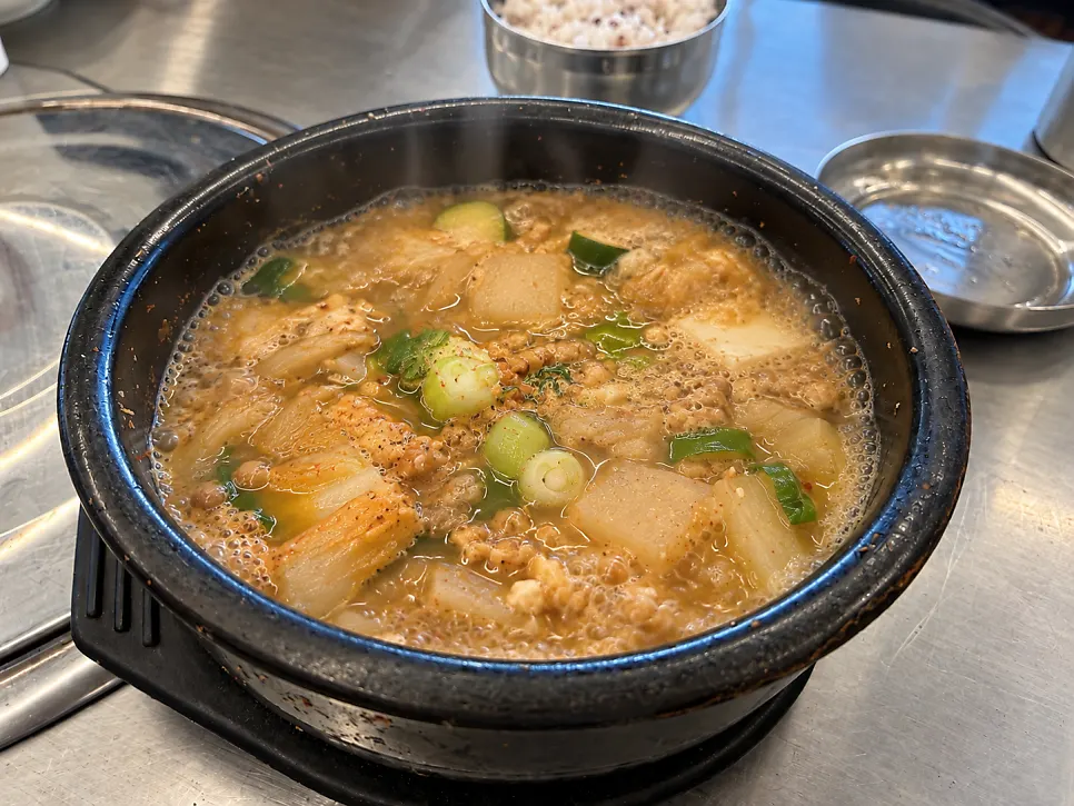 나는지금생선이먹고싶다 용담공항점 생선구이 정식 상차림