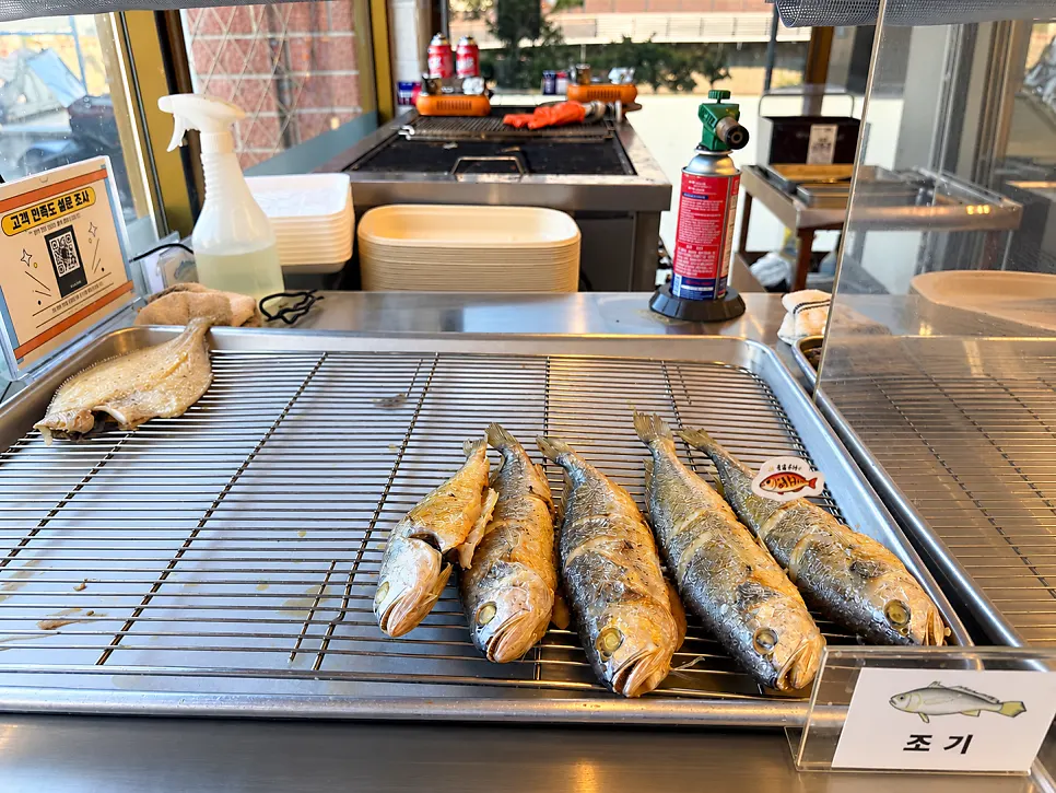 햇빛이 드는 창가 자리