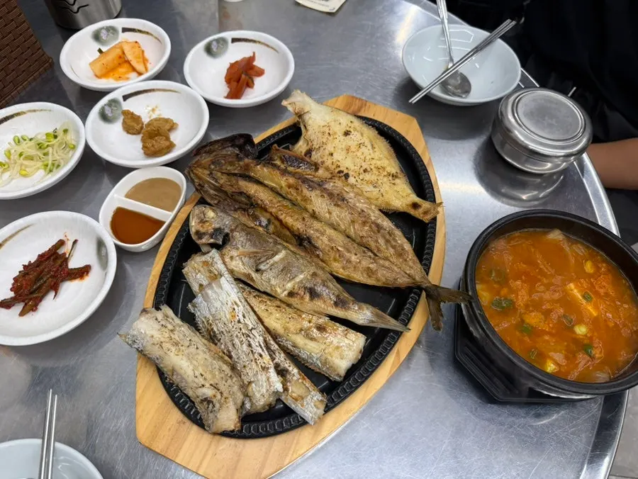 갈치 조기 고등어 가자미 모둠 생선구이
