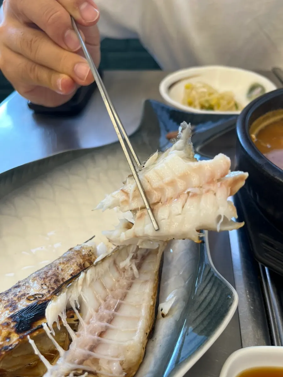 직화로 노릇하게 구운 옥돔구이