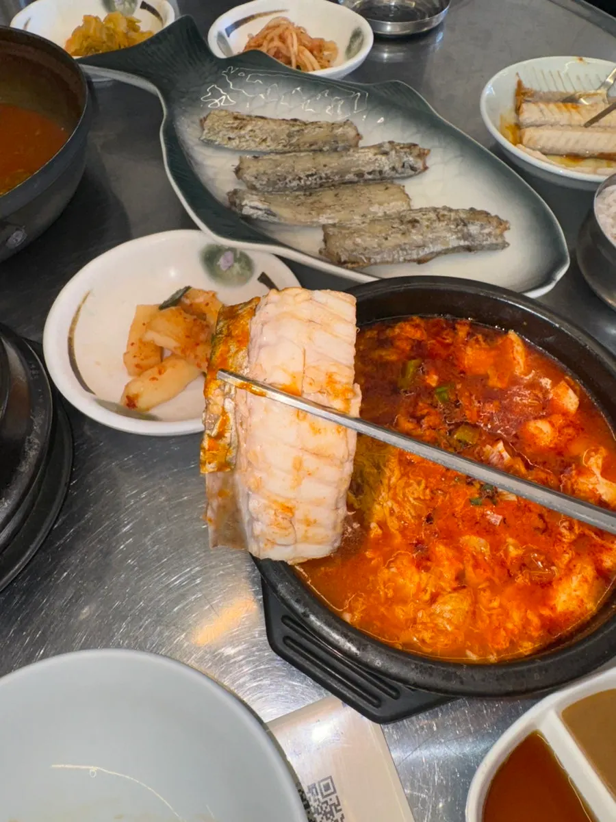 Braised cutlassfish deeply soaked in sauce