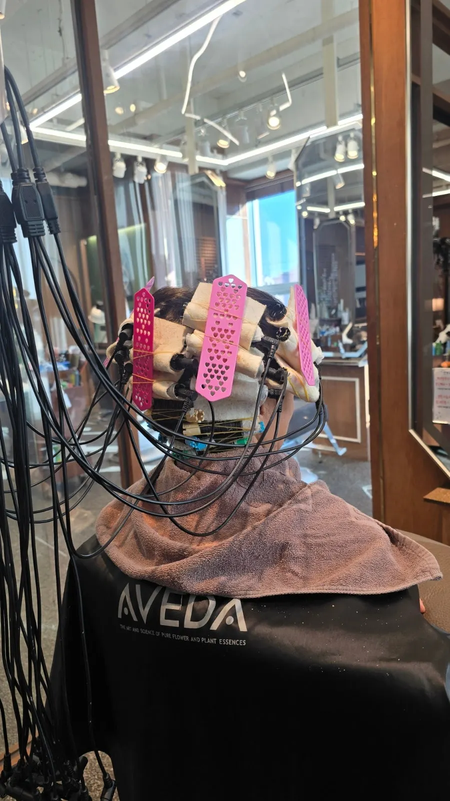 Setting the curl with perm rods