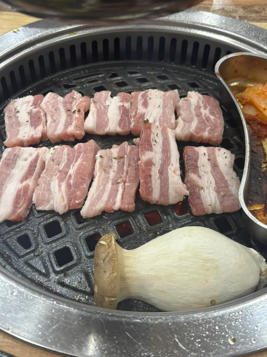 Plate of extra fresh pork belly ordered
