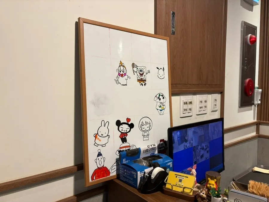 계산대 웨이팅 보드 그림 사진