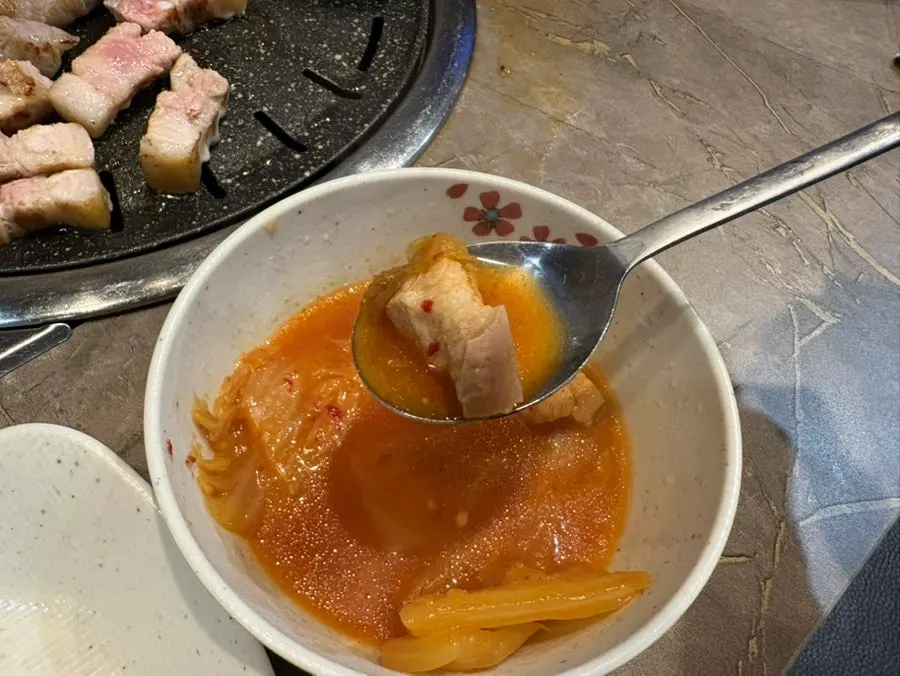 파김치와 명이나물 밑반찬 사진