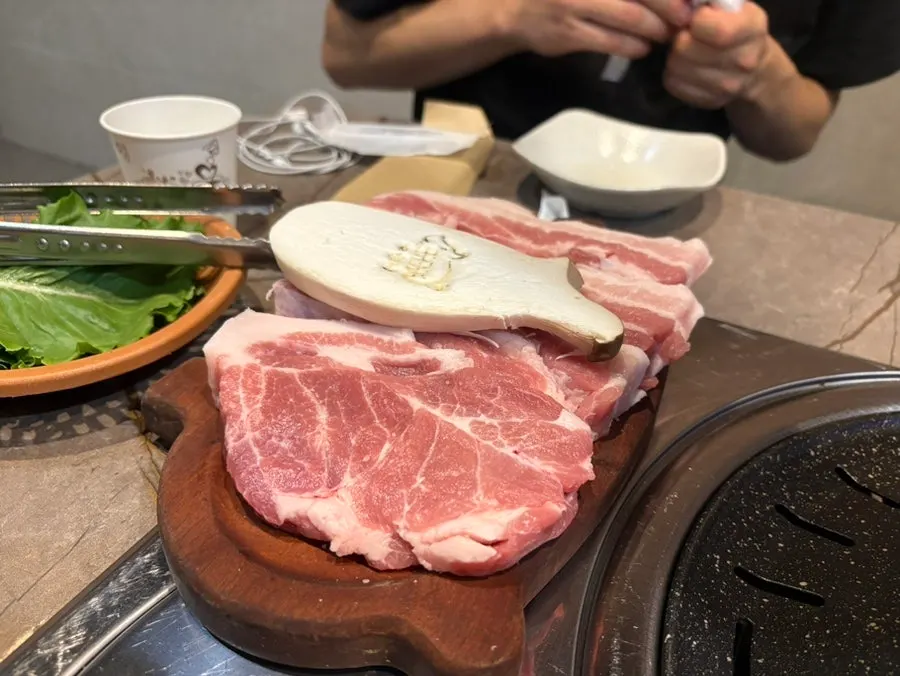 세트 구성 김치찌개 사진
