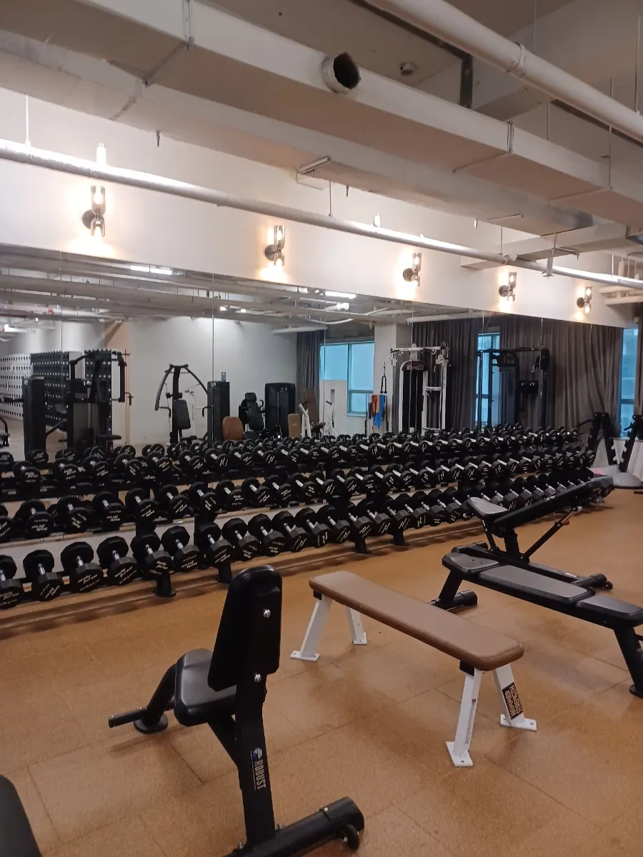 Lower-body workout in the free-weight zone