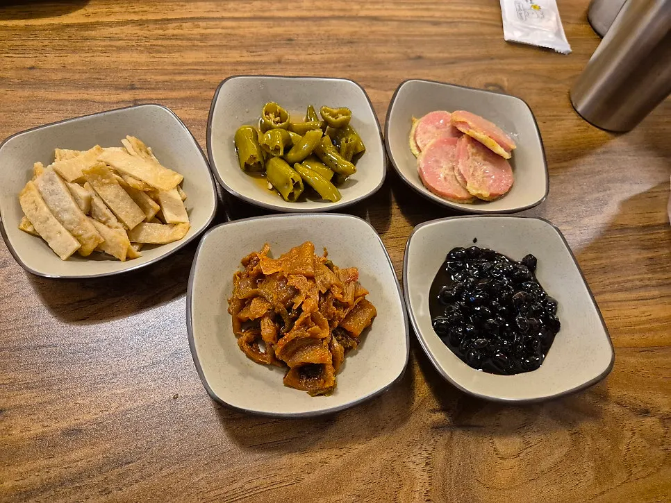 Sanitized tableware served at the table