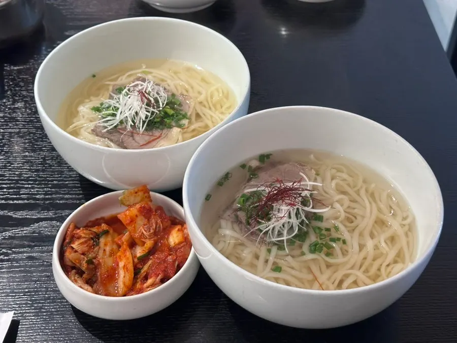 주문한 곰칼국수 한 상