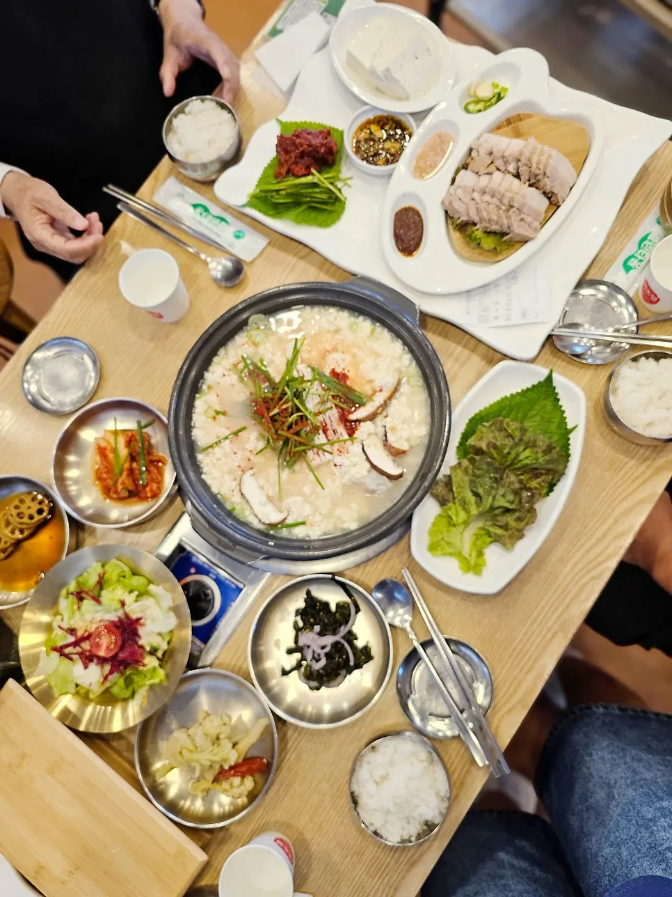 한 상 가득 차려진 초당 명품밥상