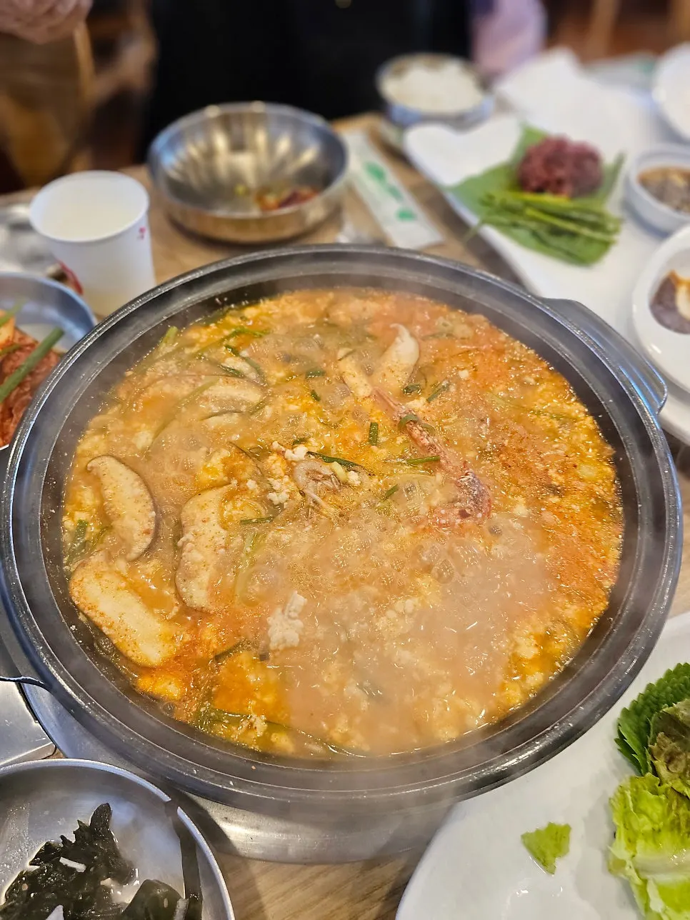 꽃게가 들어간 순두부전골