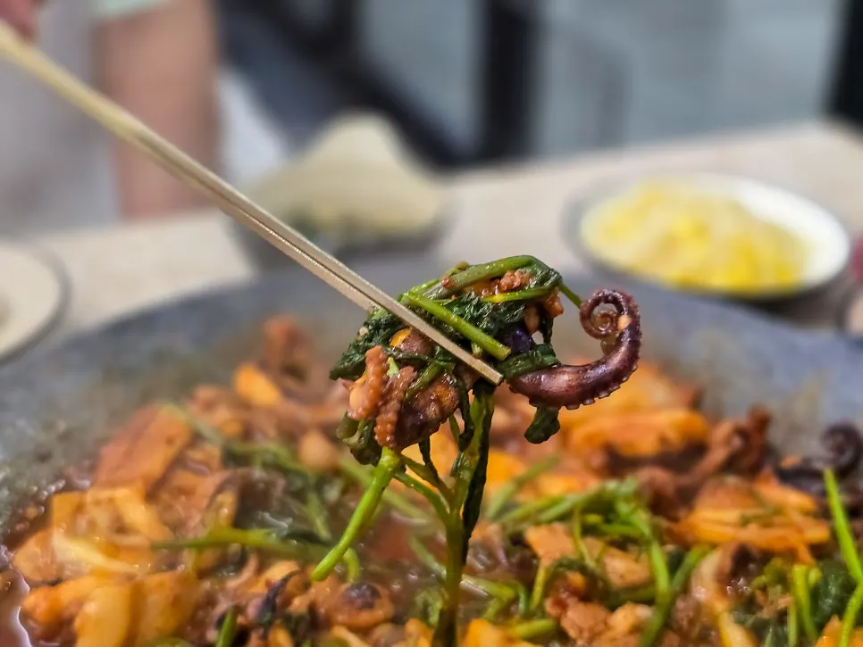Cheese fried rice wrapped in seaweed grilled on the griddle