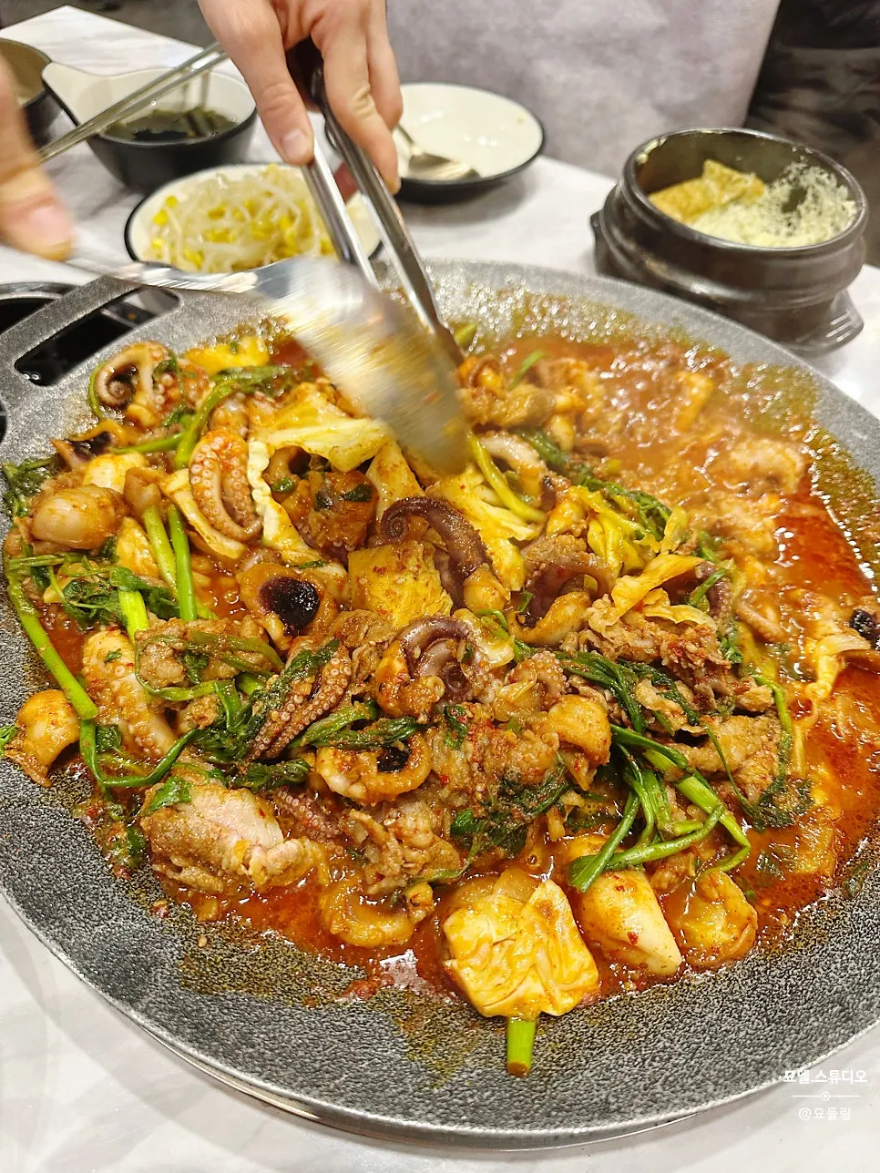 보통 맛으로 주문한 철판쭈꾸미