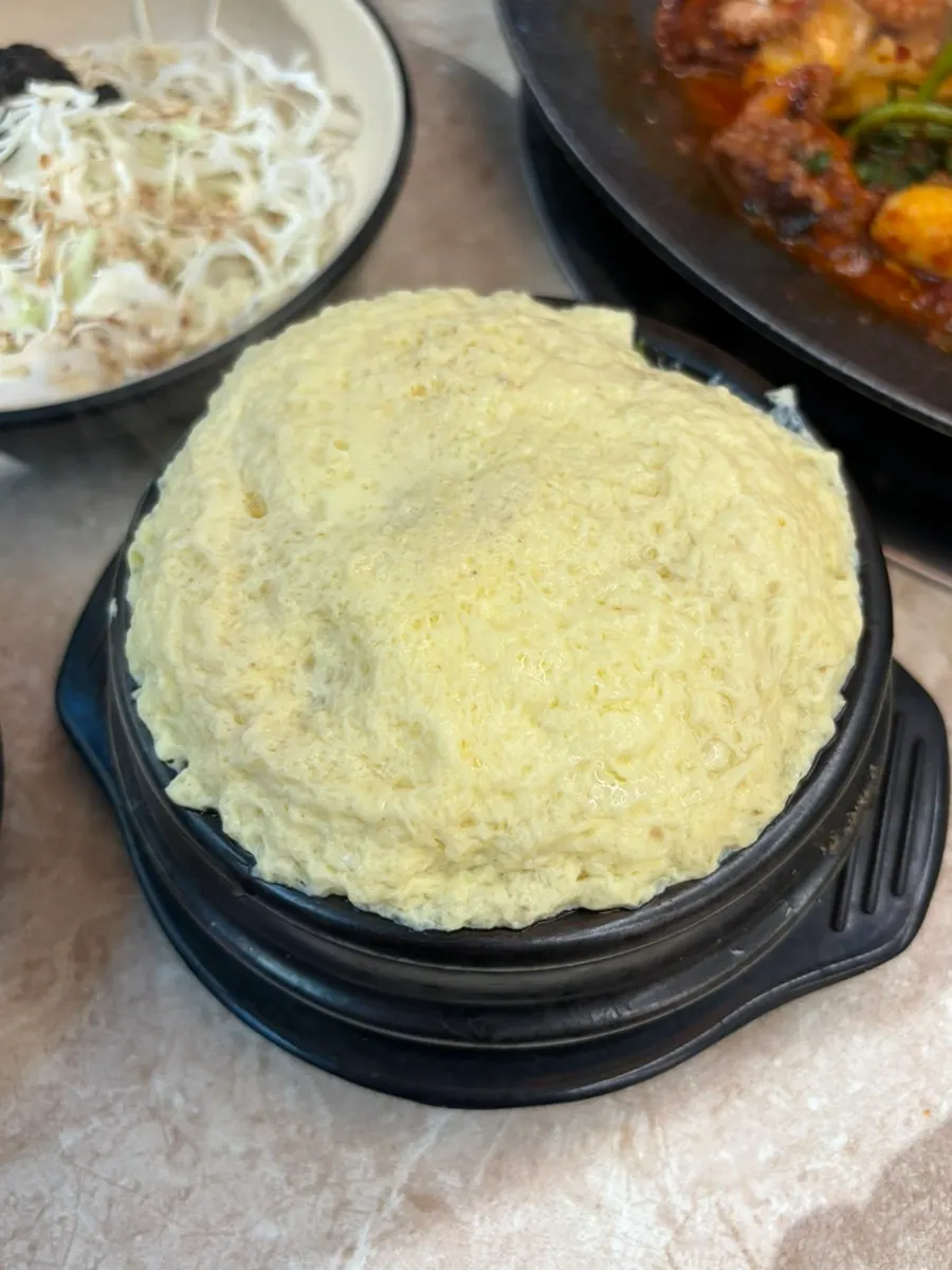 날치알 등 기본찬 구성