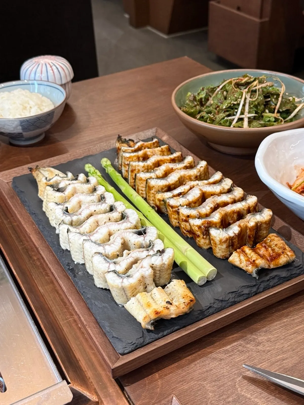Regular eel with an asparagus side