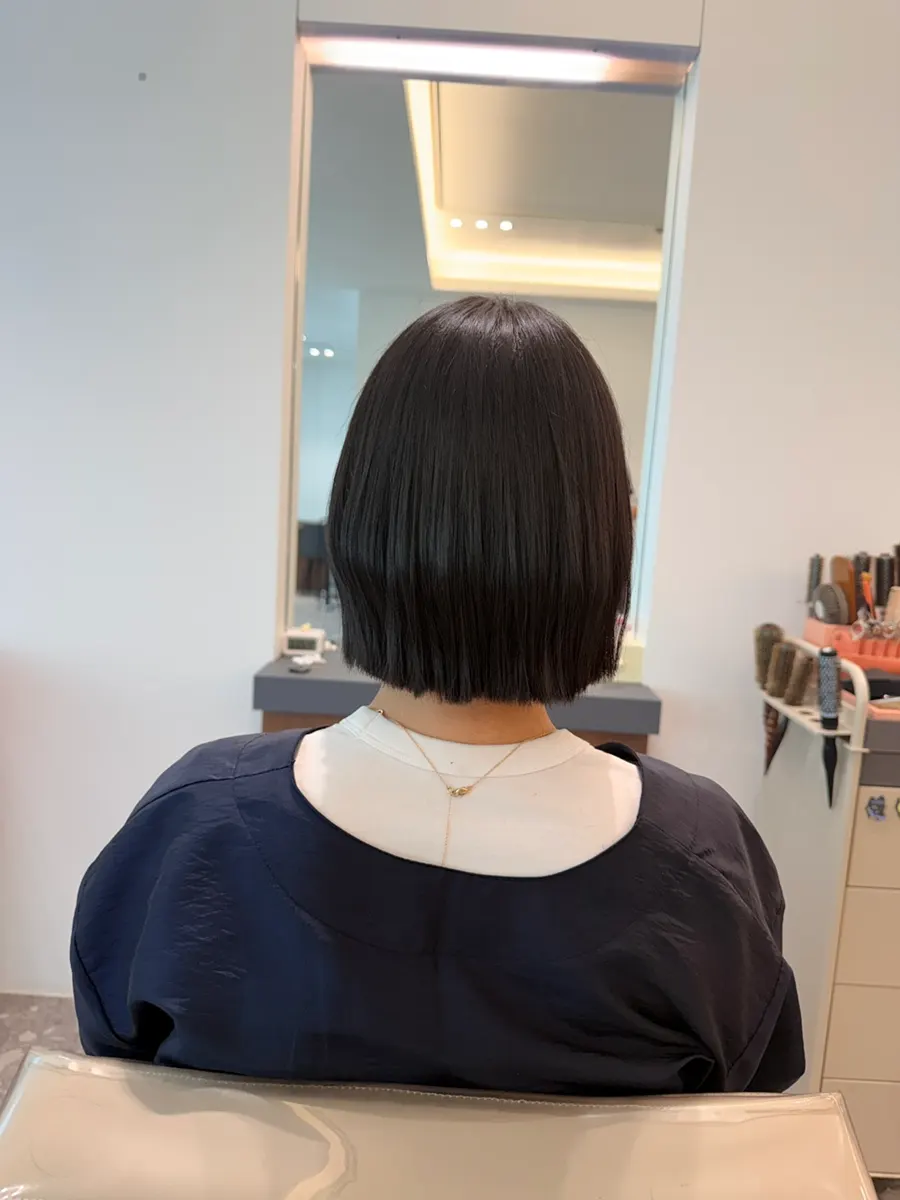 Bob hairstyle with frizz smoothed out