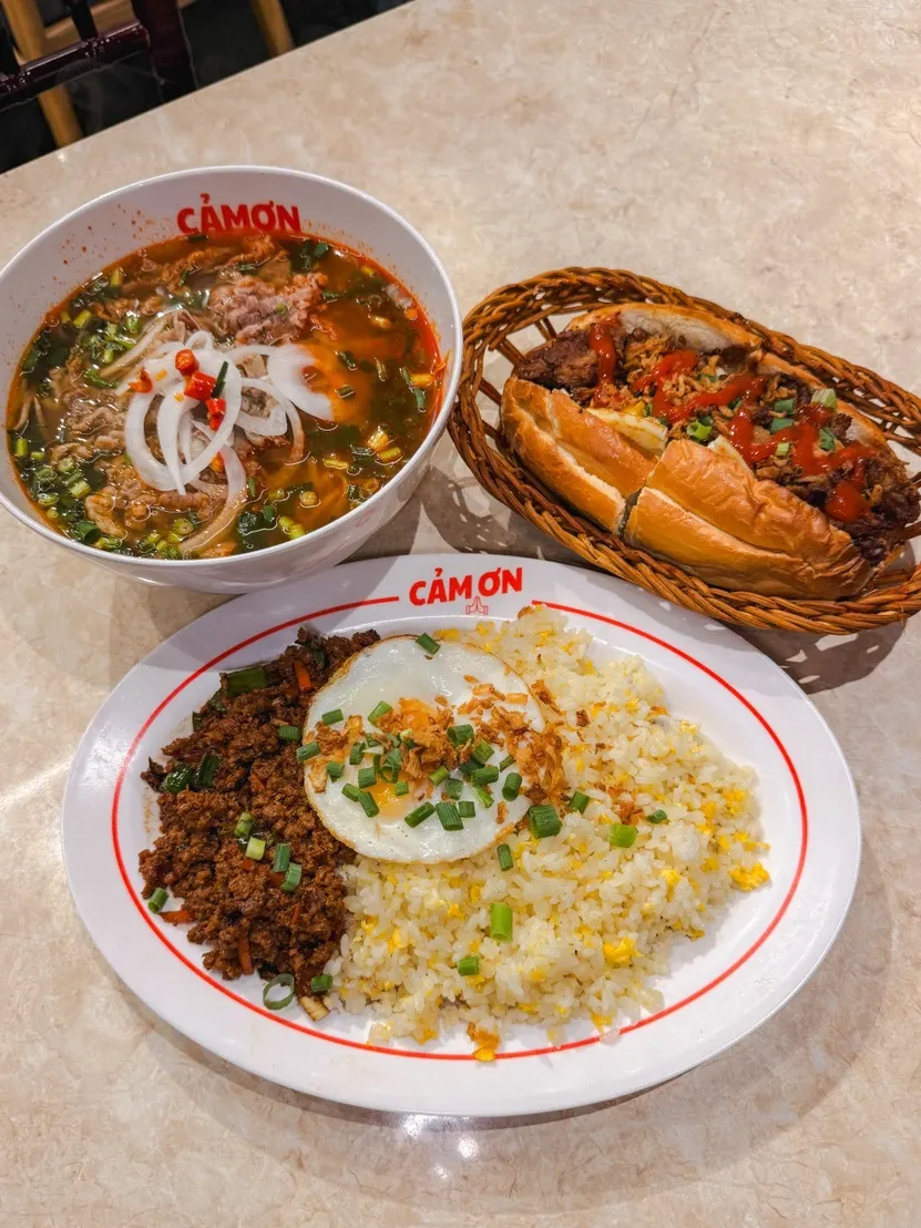 Kkamon signature dishes, pho and fried rice