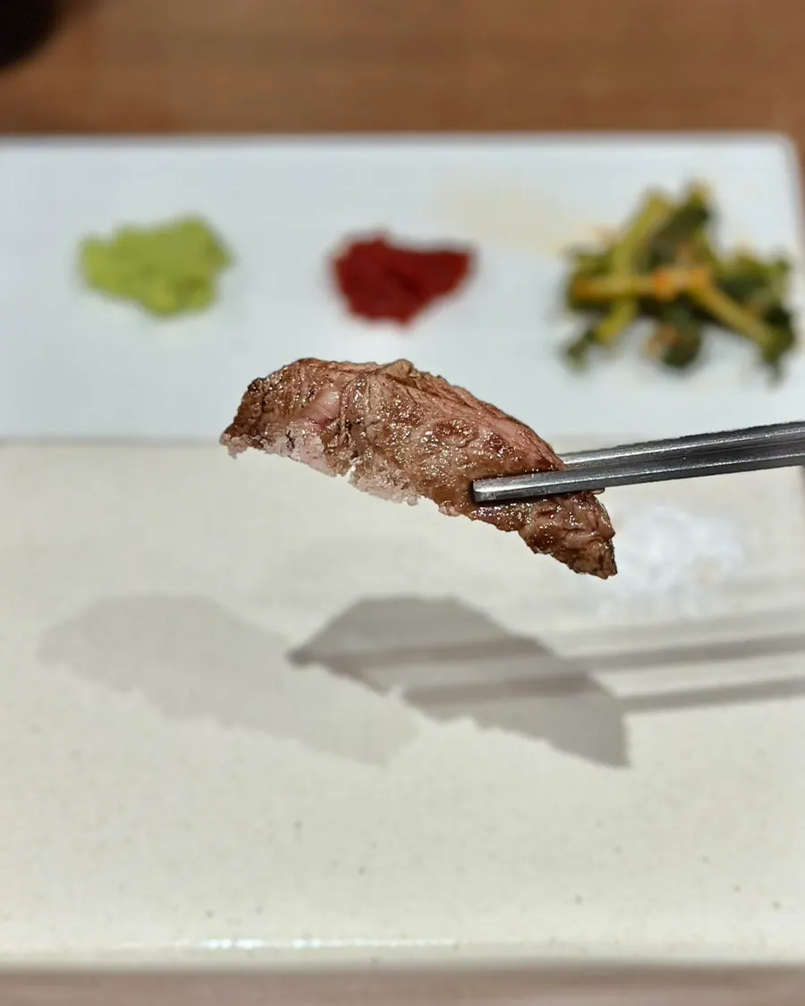 개인 화로에 올린 프렌치랙