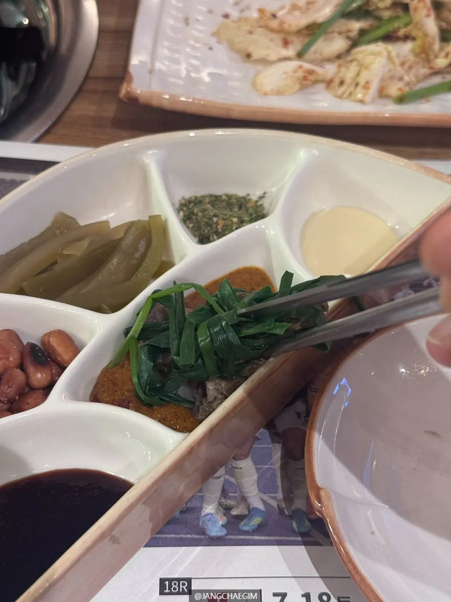 뼈가 분리되는 양갈비수육 단면