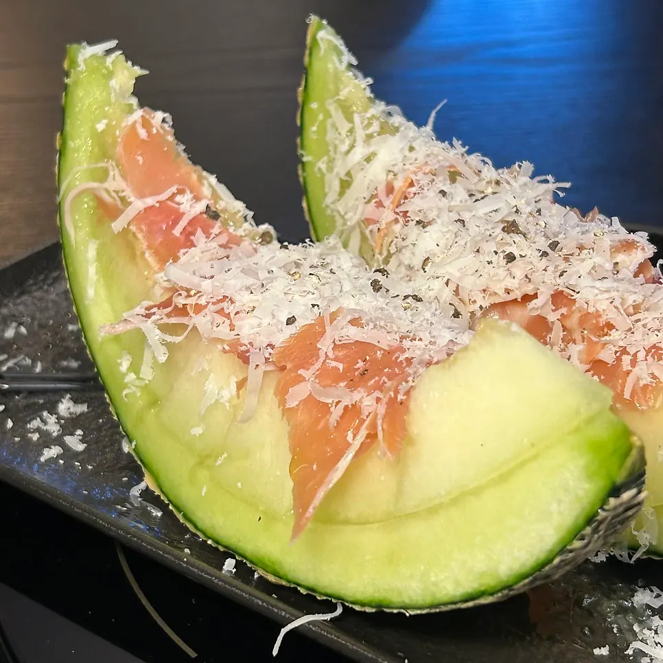 Sweet-and-salty cheese jamón melon