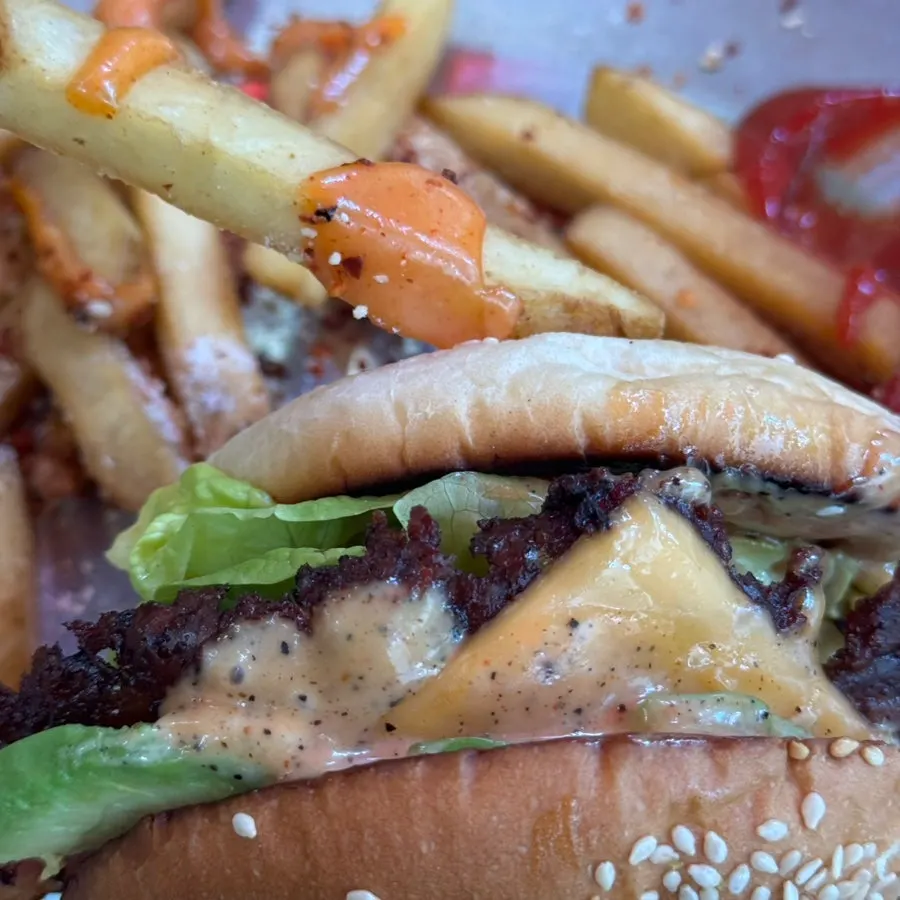 Clean Roaster Burger interior