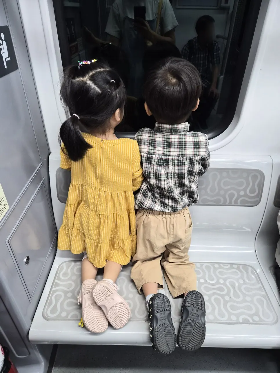 A subway outing with the children heading to Jungja Station