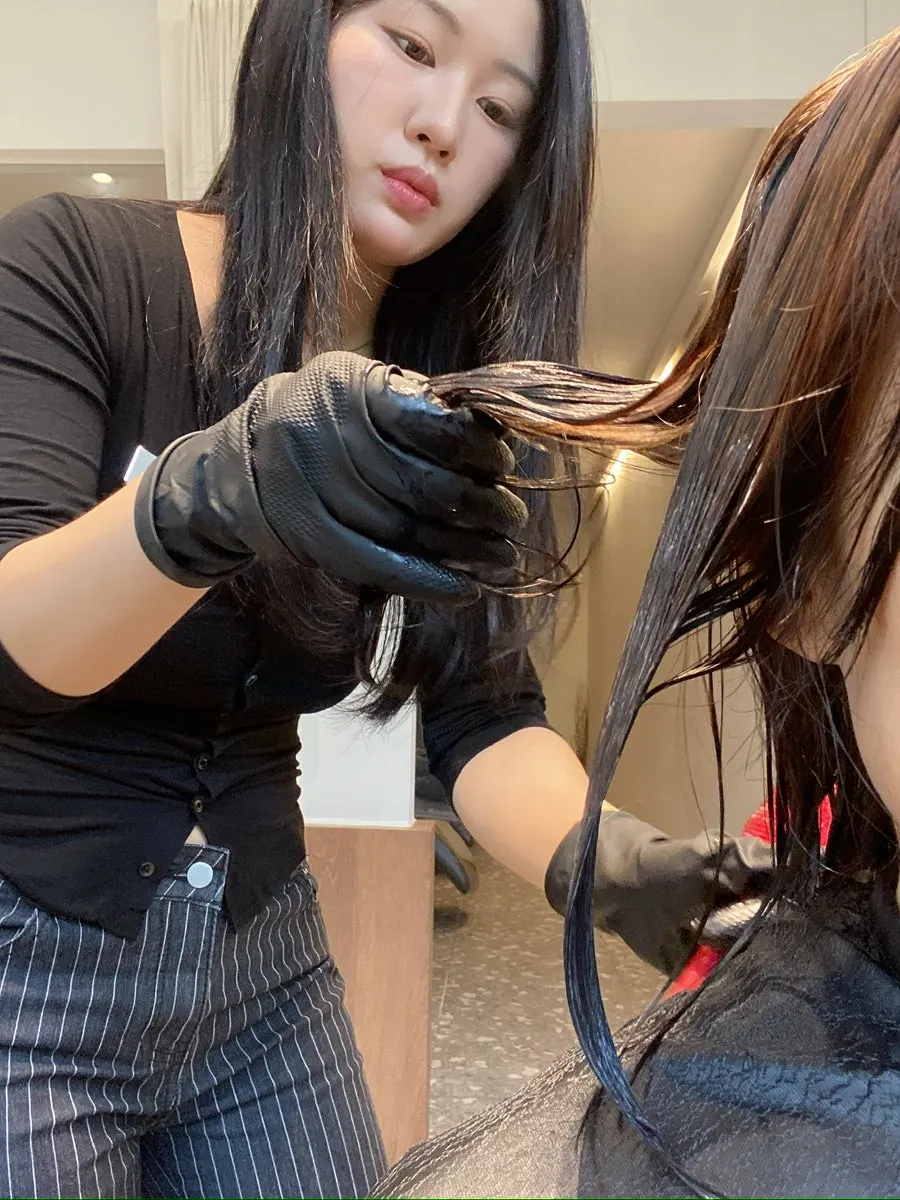 Treatment process tidying hair that flips out
