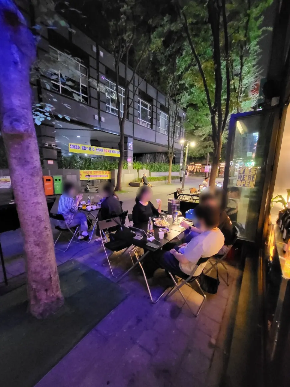 Interior atmosphere of Bacha Jeongja, an open-air bar near Jeongja Station
