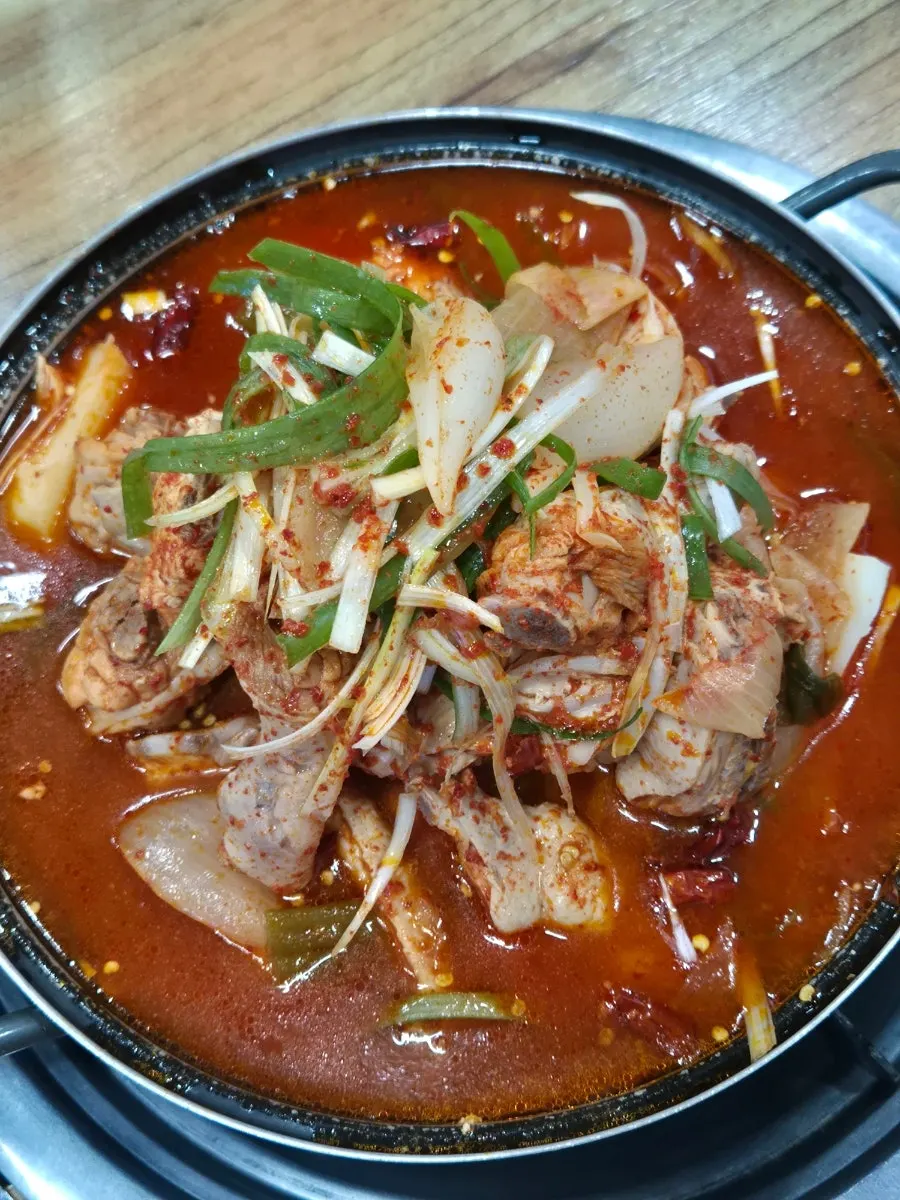 Pot of dakbokkeumtang with domestic chicken