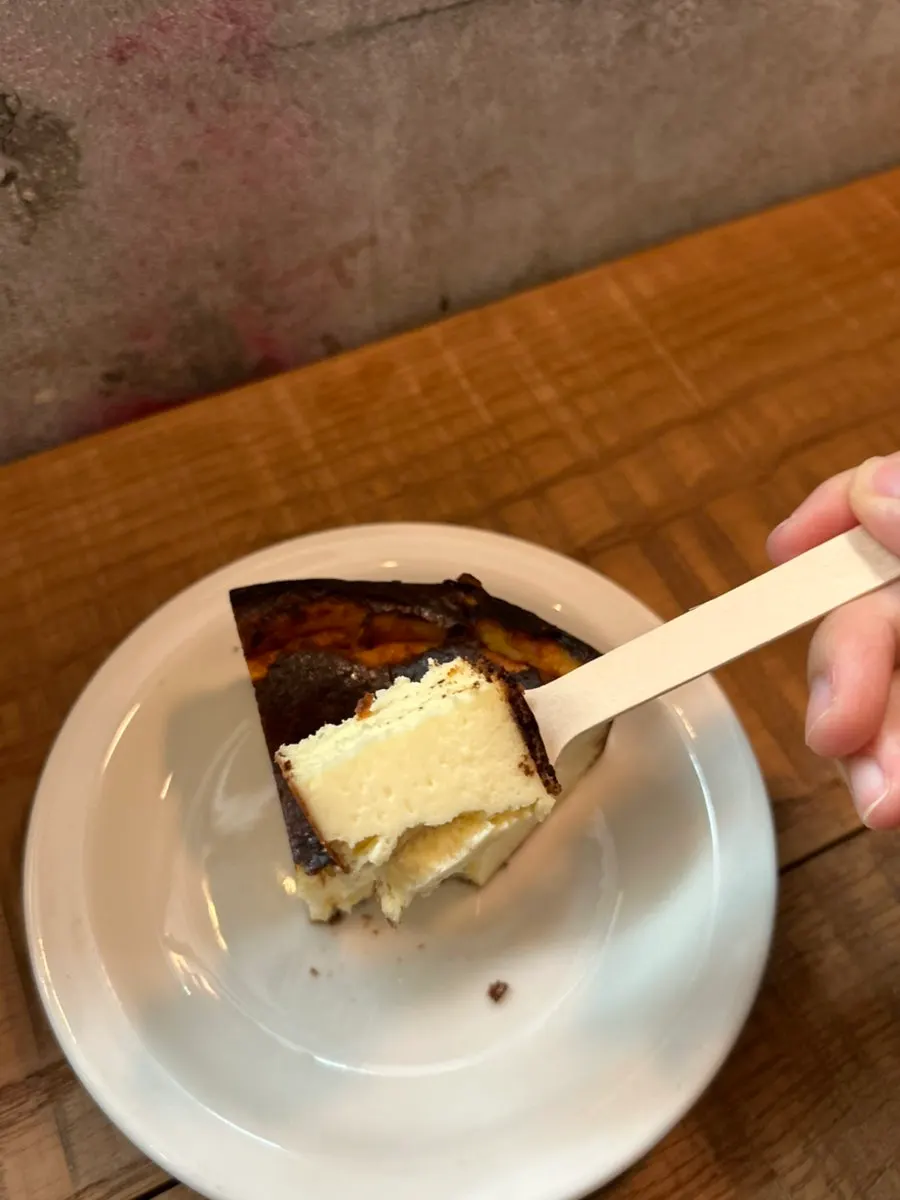 Basque cheesecake and chamomile tea together in one shot