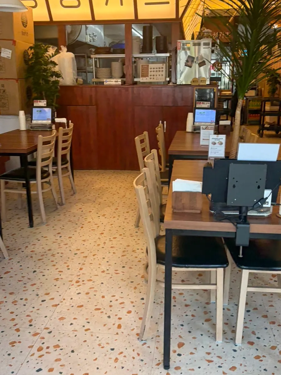 Seating area inside Jeongseong Katsu, Cheomdan Branch