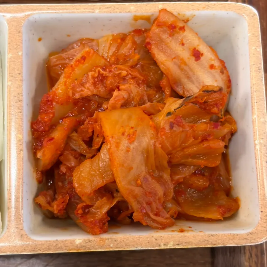 밥에 비벼 먹은 카레