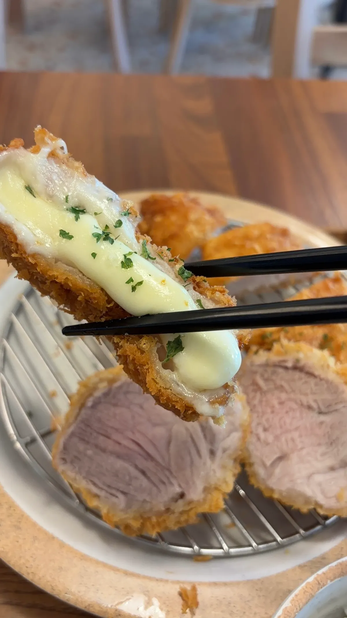 치즈가 늘어나는 정성카츠 첨단점 치즈카츠