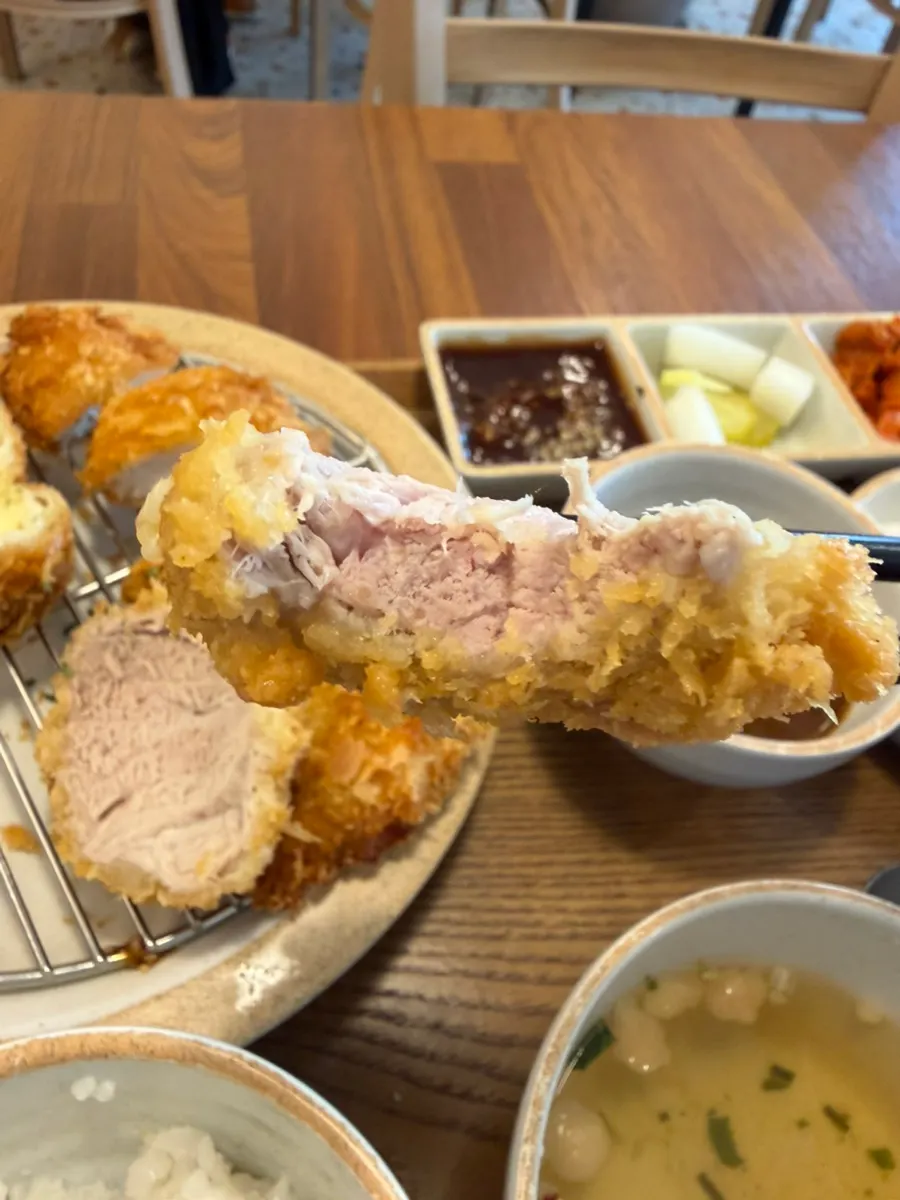 지방이 살짝 섞인 정성카츠 안심카츠