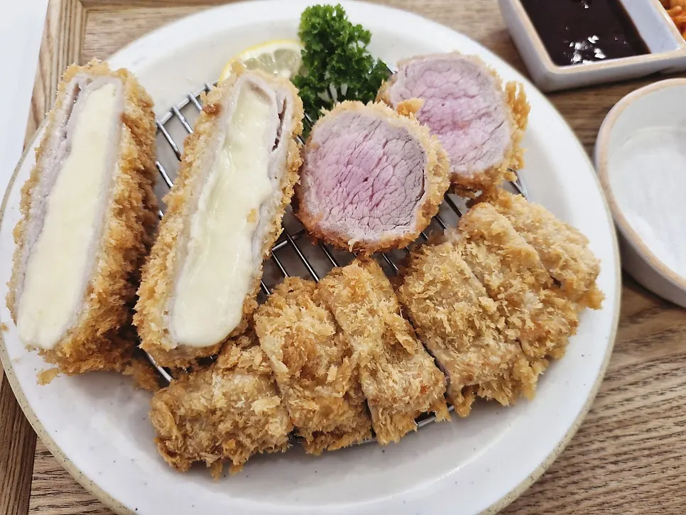 정성카츠 춘천효자점 외관