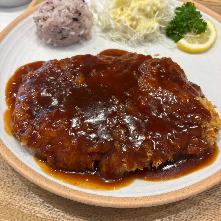 Close-up of old-style king tonkatsu covered in sauce