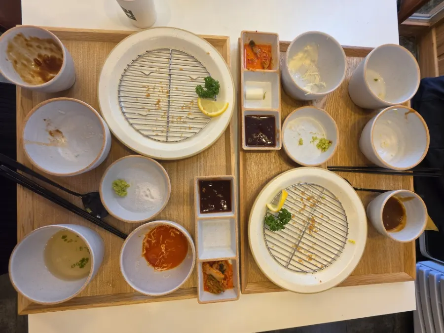Table at Jeongseong Katsu Chuncheon Toegye Branch after finishing the meal