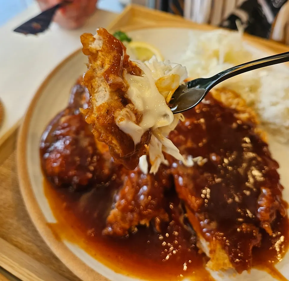 Close-up of Western-style King Tonkatsu