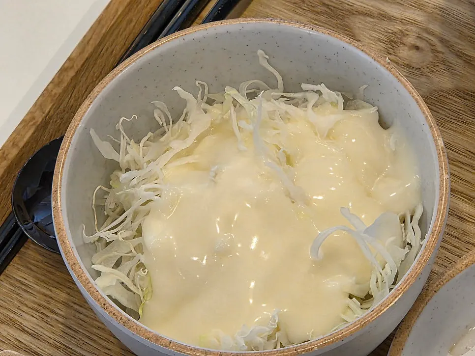 밥과 함께 나온 정식 구성