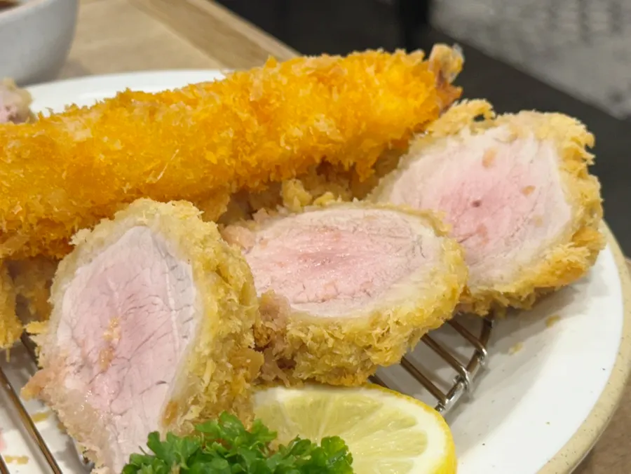 铺满芝士的浓稠奶油意面