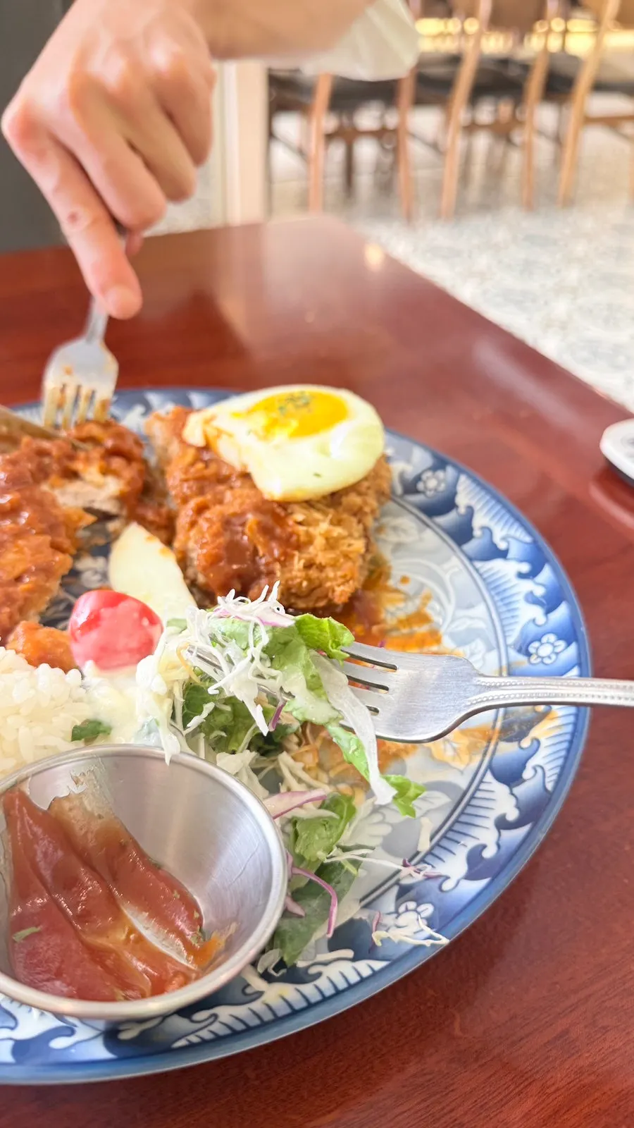 Pork loin cutlet dipped into the cutlet sauce